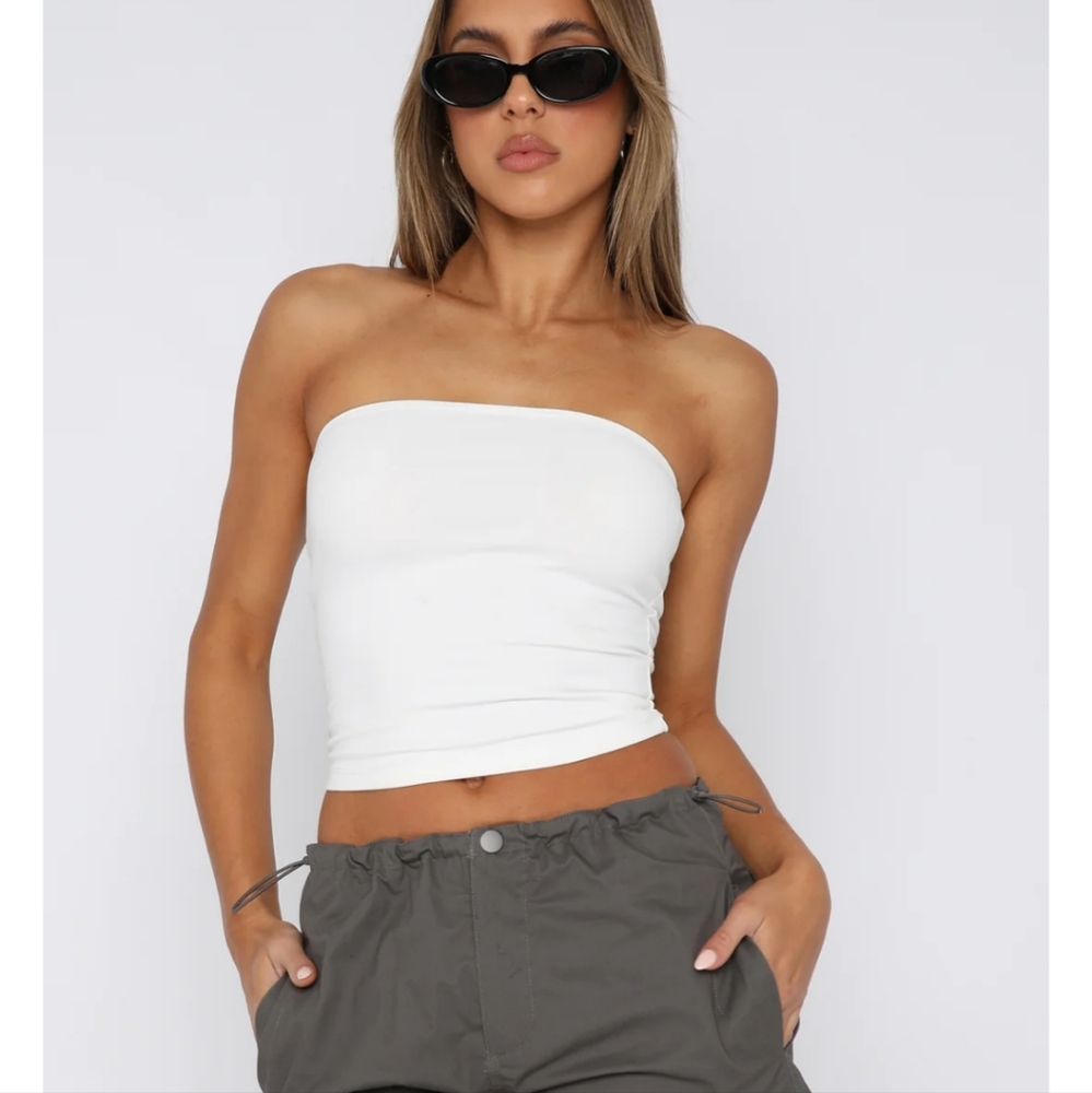 Shorts - Picture 2 of 5